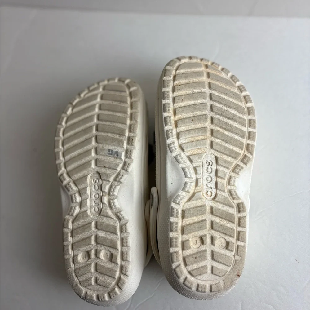CROCS good slip